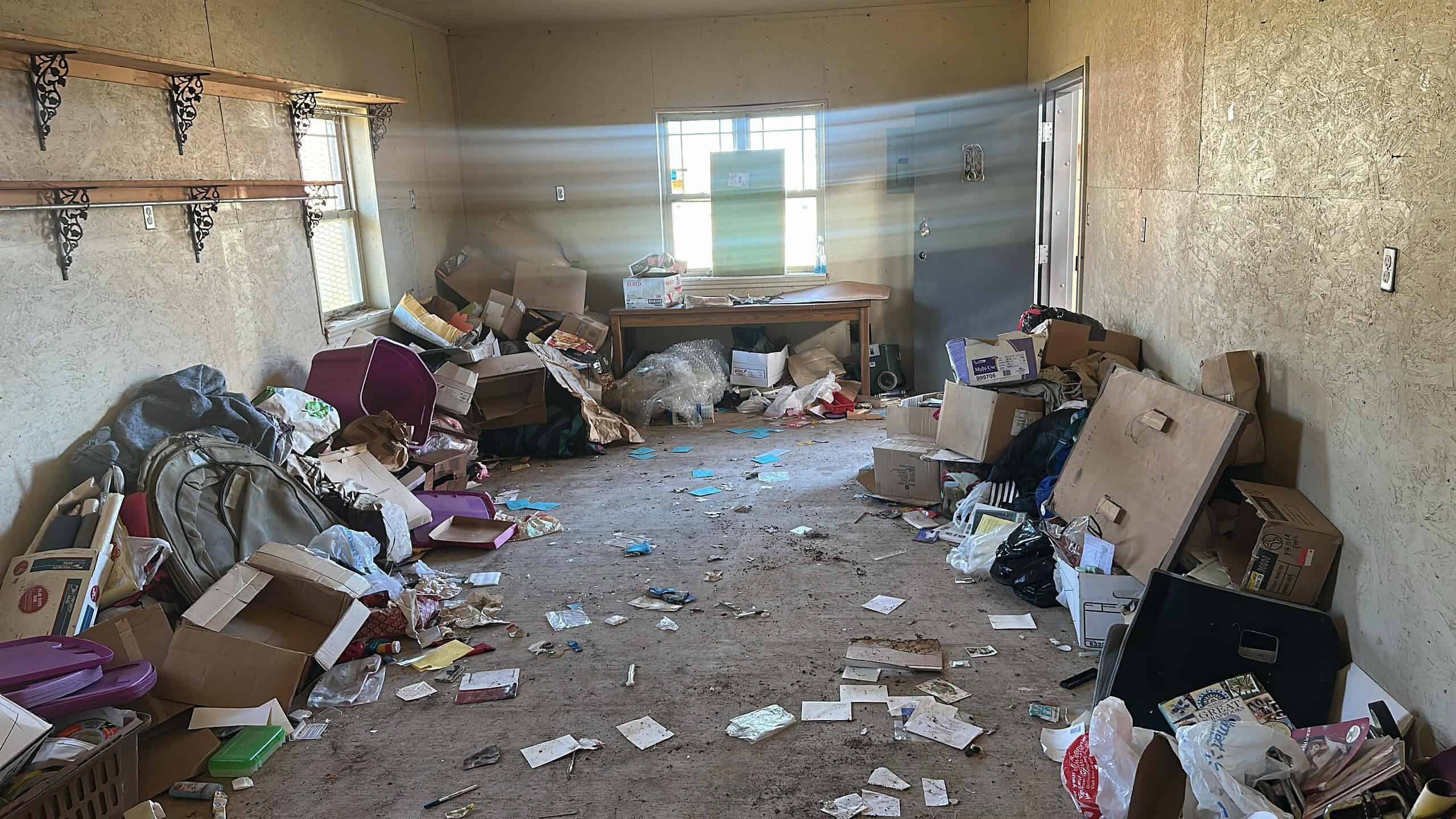 Junk removal in edmond Room full of junk in edmond